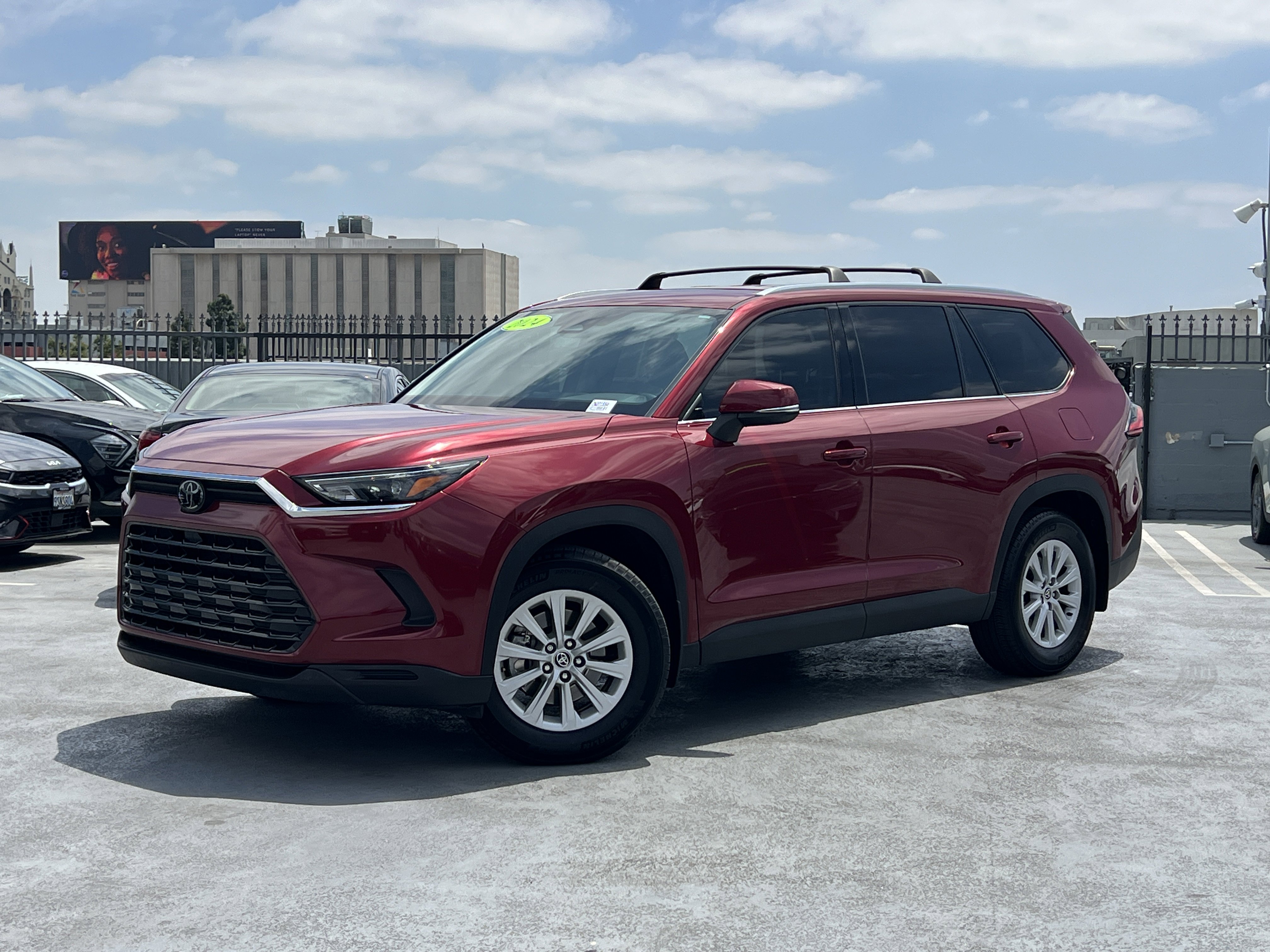 Used 2024 Toyota Grand Highlander AWD image 2