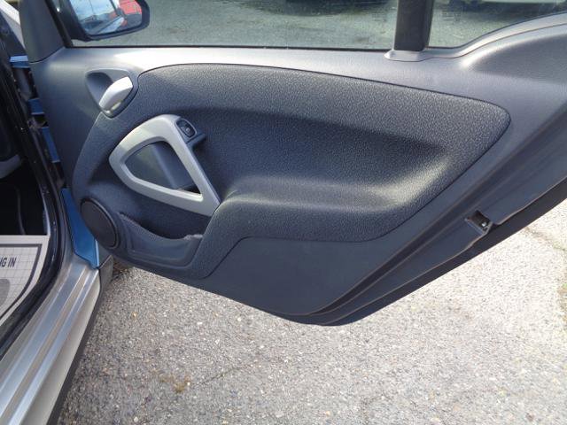 Used 2010 smart fortwo passion image 27