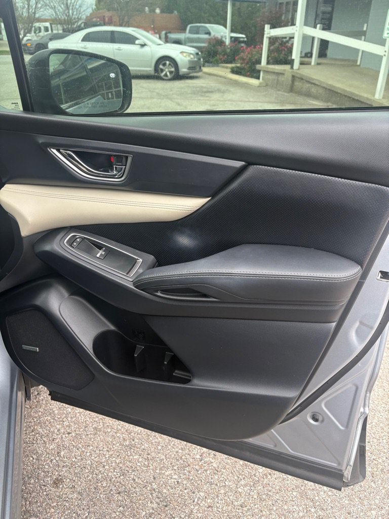 Used 2019 Subaru Ascent Limited AWD/4WD image 17