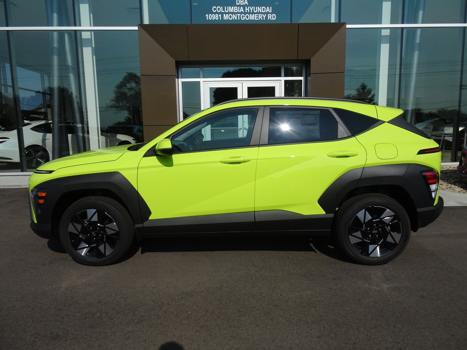 New 2025 Hyundai Kona SEL AWD/4WD image 2