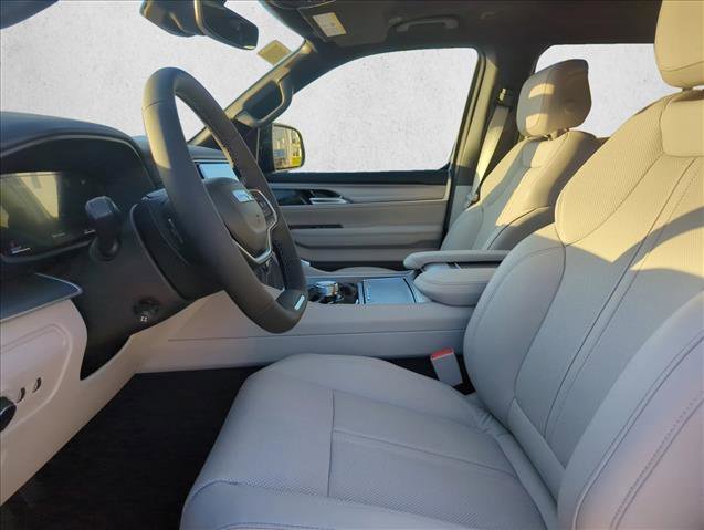 New 2026 Jeep Grand Wagoneer 2WD w/ Premium Group I image 3