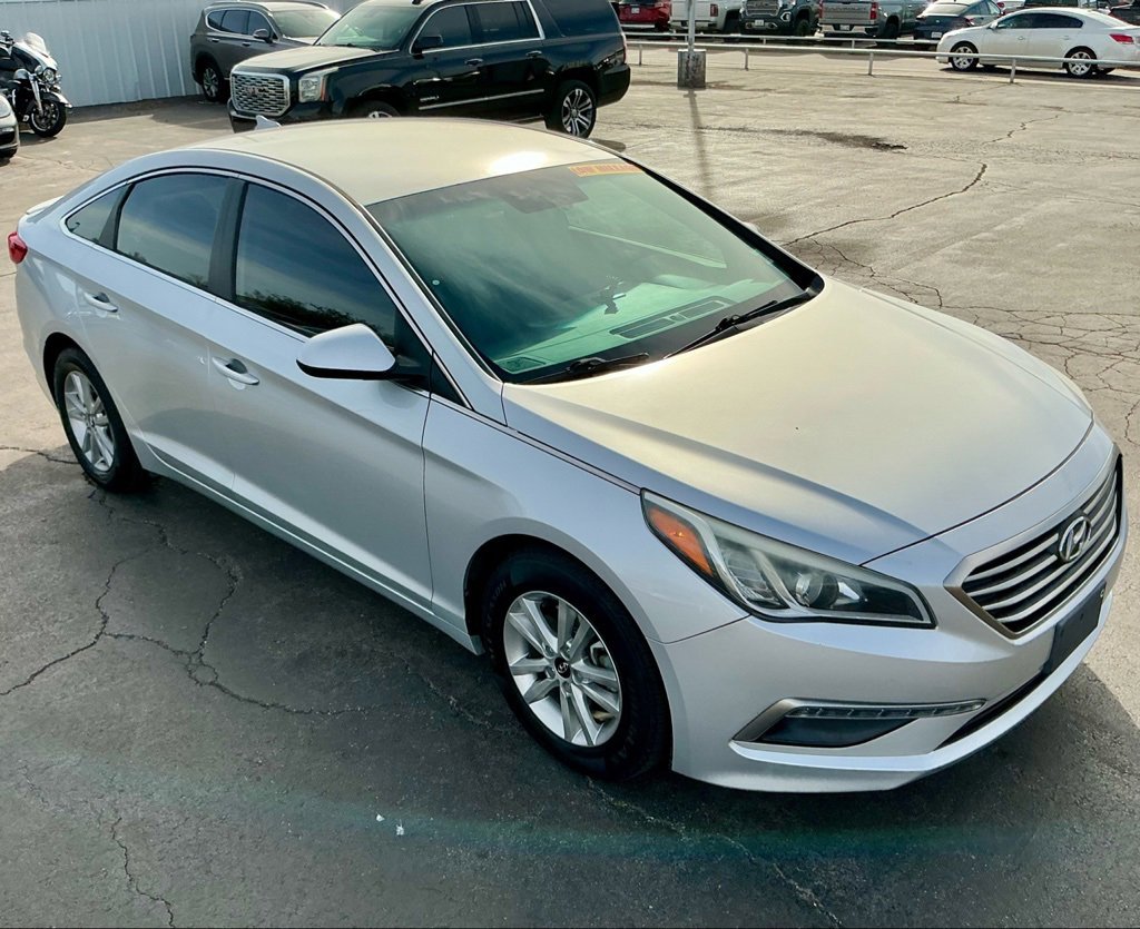 Used 2015 Hyundai Sonata SE image 4