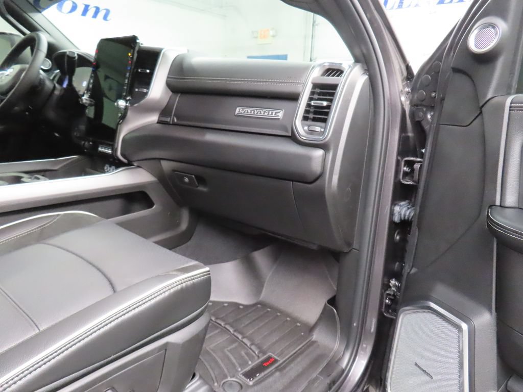 Used 2026 RAM 2500 Laramie AWD/4WD image 35