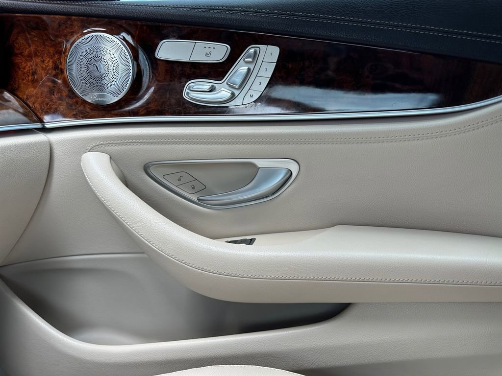 Used 2017 Mercedes-Benz E 300 image 40