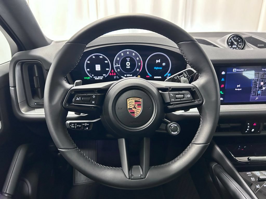 Used 2026 Porsche Cayenne Coupe AWD/4WD image 13