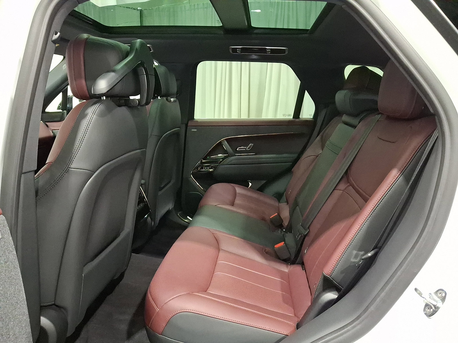 Certified 2025 Land Rover Range Rover Sport Dynamic SE image 9