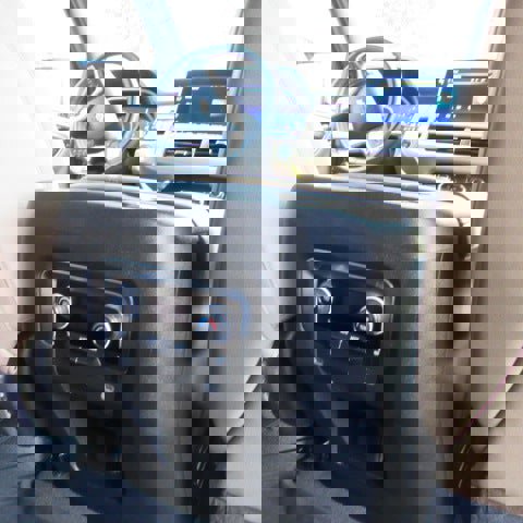 Used 2024 Chevrolet Suburban Premier image 13