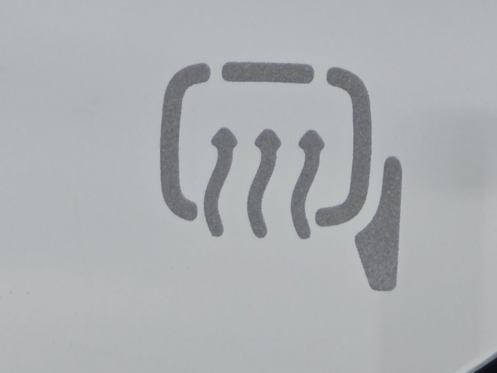 Used 2021 Subaru Crosstrek 2.0i Premium image 7