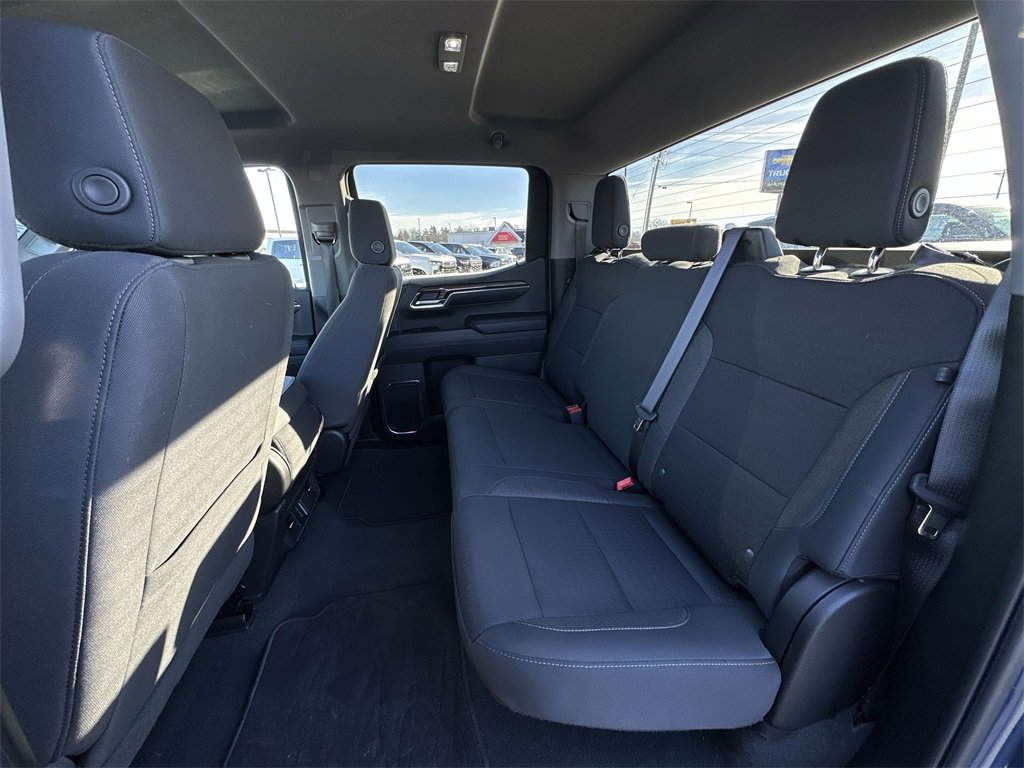Used 2024 Chevrolet Silverado 1500 LT image 21