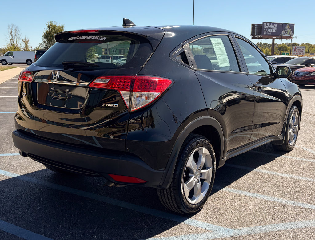 Used 2022 Honda HR-V LX image 27