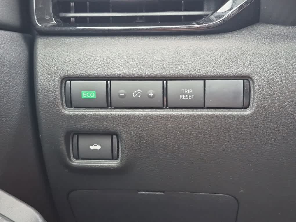 Used 2023 Nissan Sentra SV w/ All-Weather Package FWD image 17