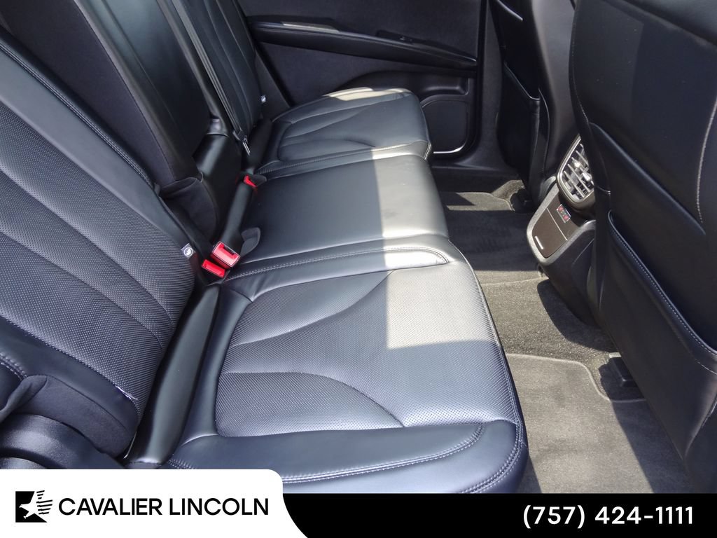 Certified 2020 Lincoln Nautilus Reserve AWD/4WD image 12