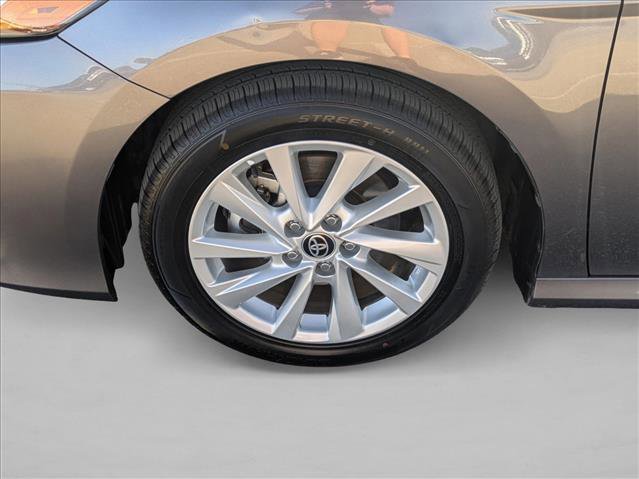 Used 2024 Toyota Camry LE w/ Convenience Package image 21