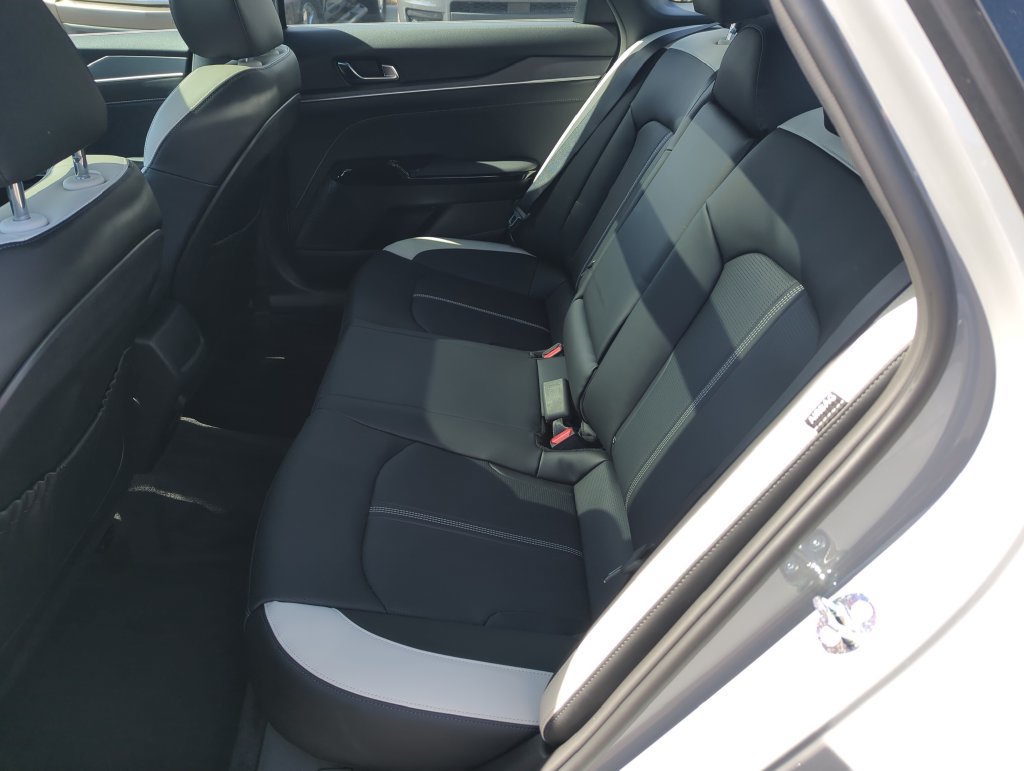 New 2027 Kia K5 GT-Line image 30