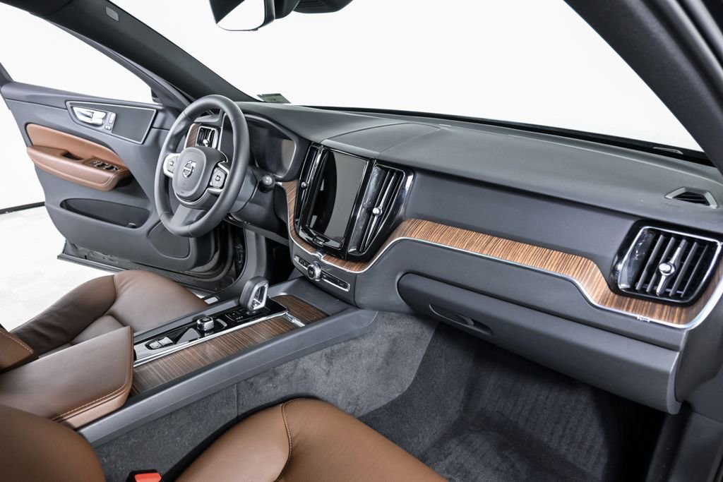 Certified 2023 Volvo XC60 B5 Plus w/ Climate Package image 25