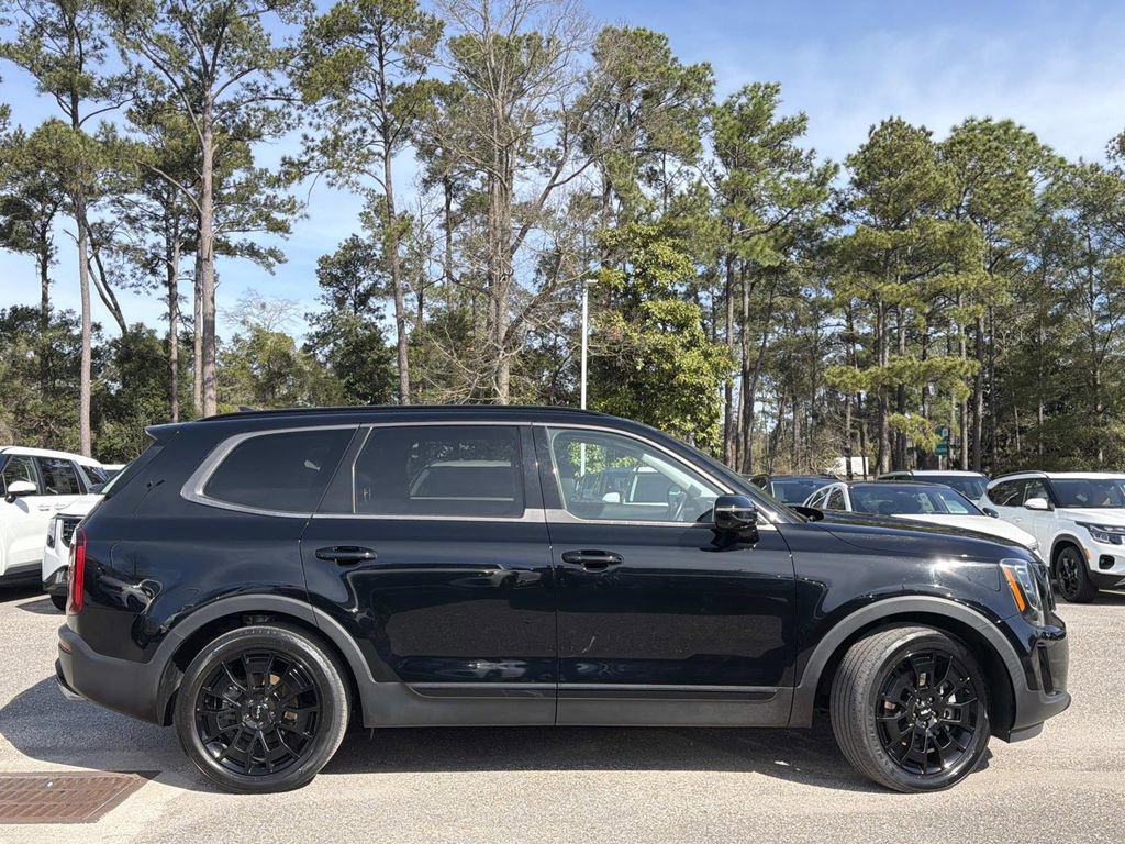 Used 2022 Kia Telluride SX w/ SX Prestige Package image 8