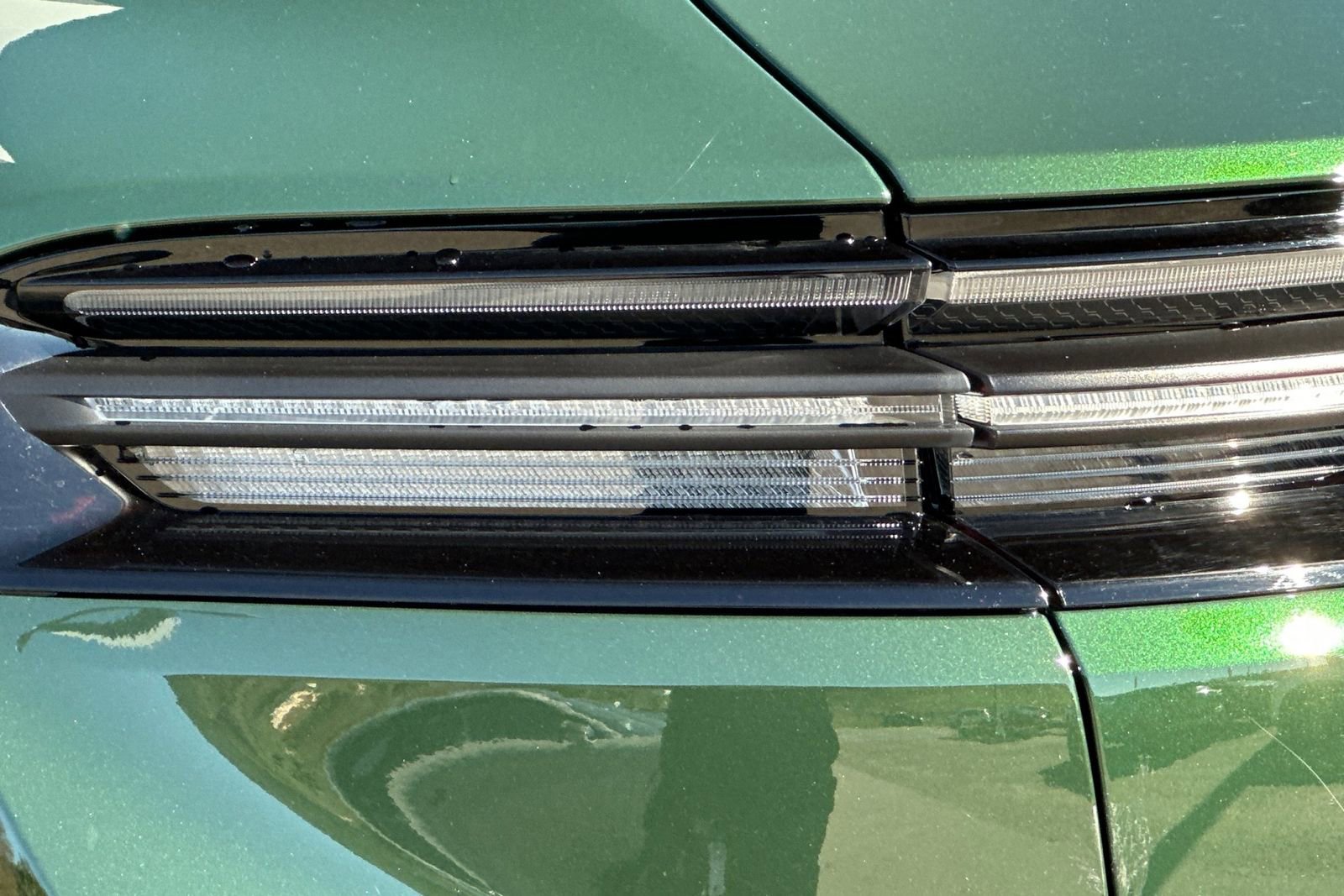 Certified 2025 Porsche Macan 4S Electric image 39