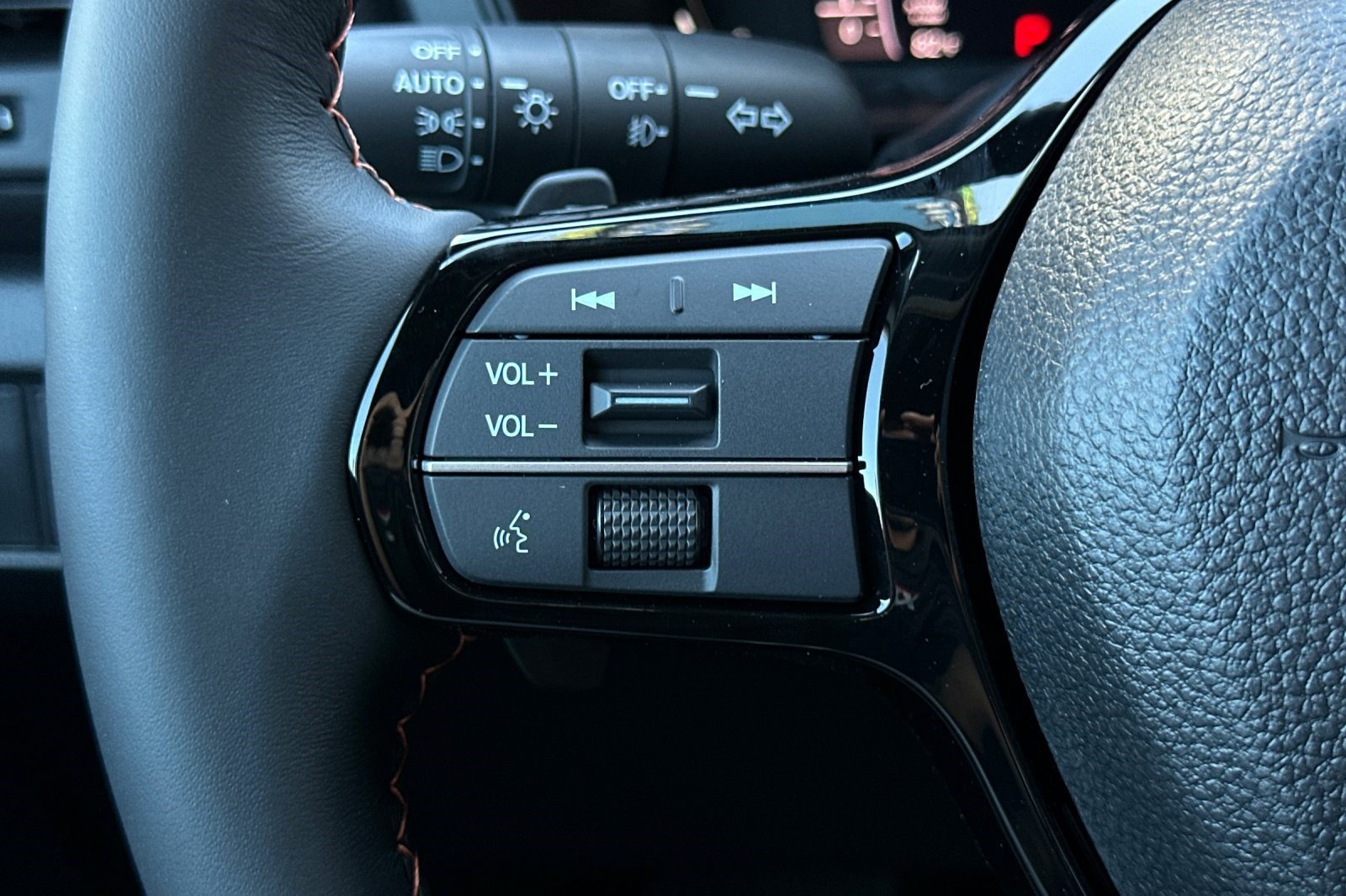 New 2026 Honda Pilot Sport image 15