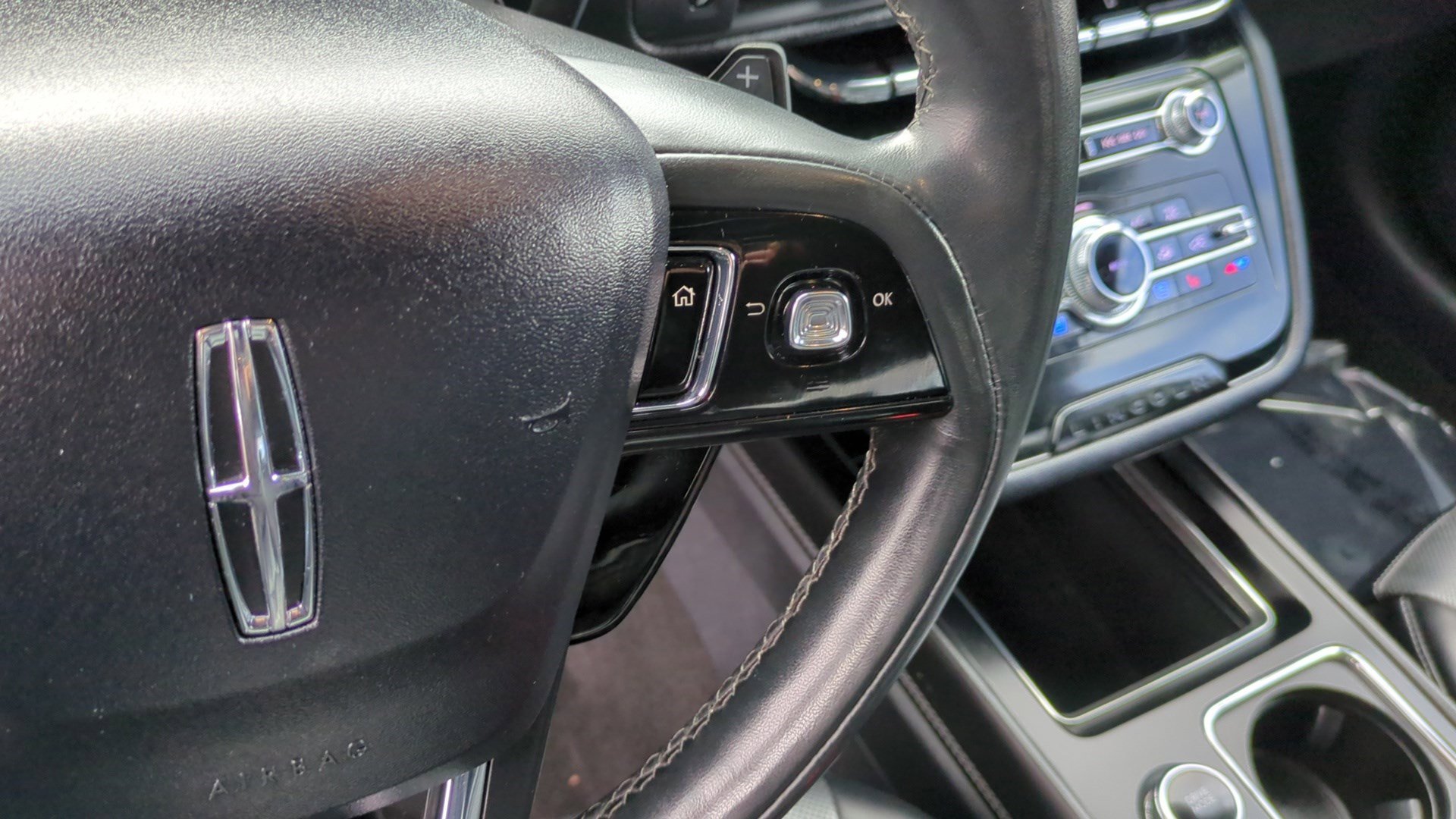 Used 2022 Lincoln Corsair Reserve FWD image 19