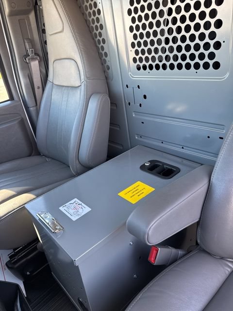 Used 2025 Chevrolet Express 3500 w/ Driver Convenience Package RWD image 20