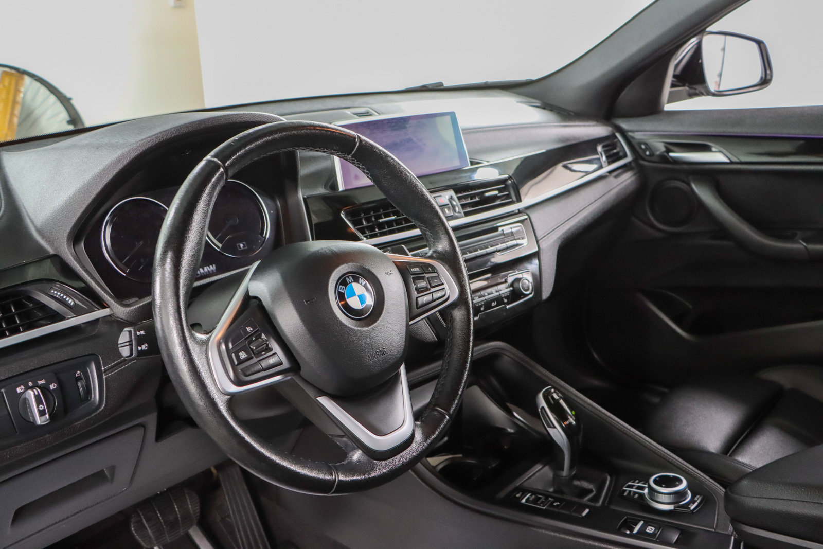 Used 2022 BMW X2 sDrive28i FWD image 22