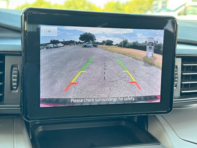 Certified 2023 Ford Explorer XLT RWD image 17