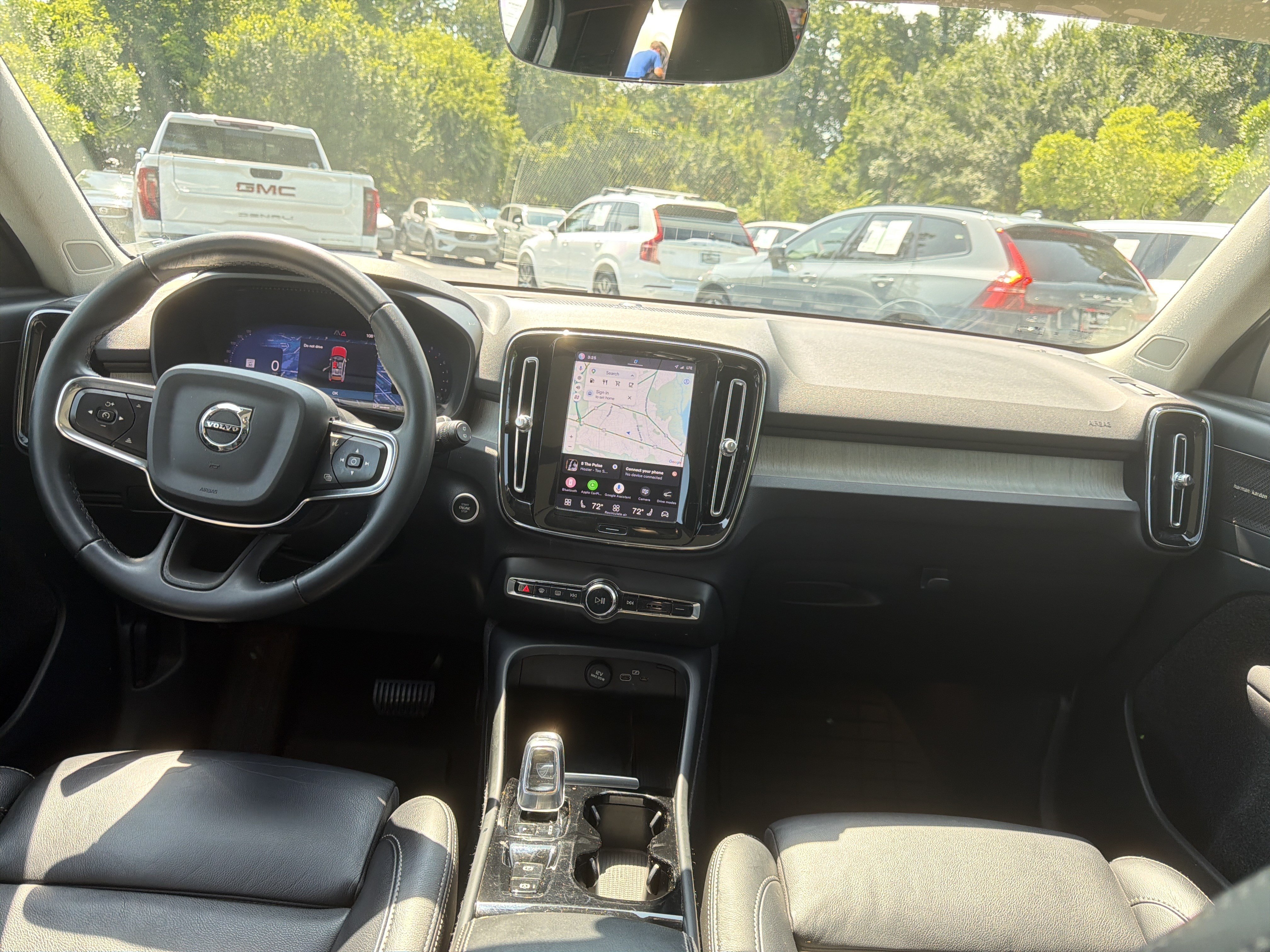 Certified 2023 Volvo XC40 B5 Ultimate w/ Protection Package Premier AWD/4WD image 30