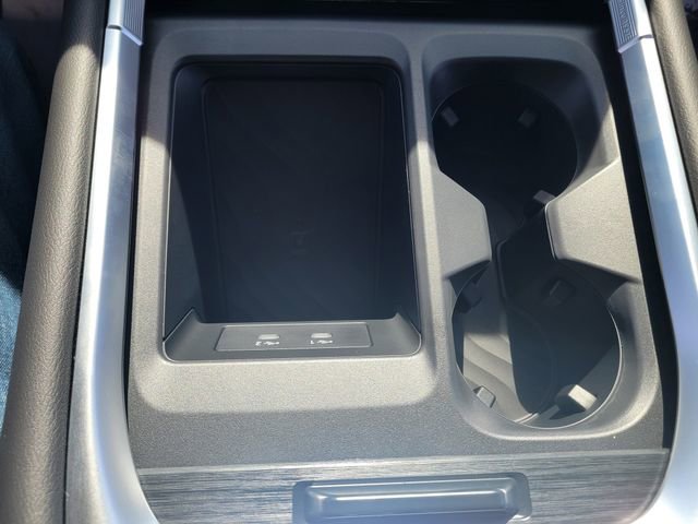 New 2025 Nissan Armada SL w/ Captain's Chari Seat Package image 28