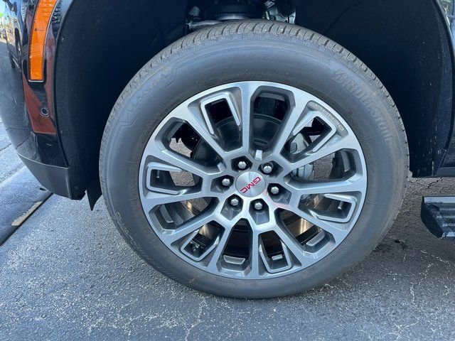 New 2026 GMC Yukon XL Denali w/ Sun & Power Step Package RWD image 7