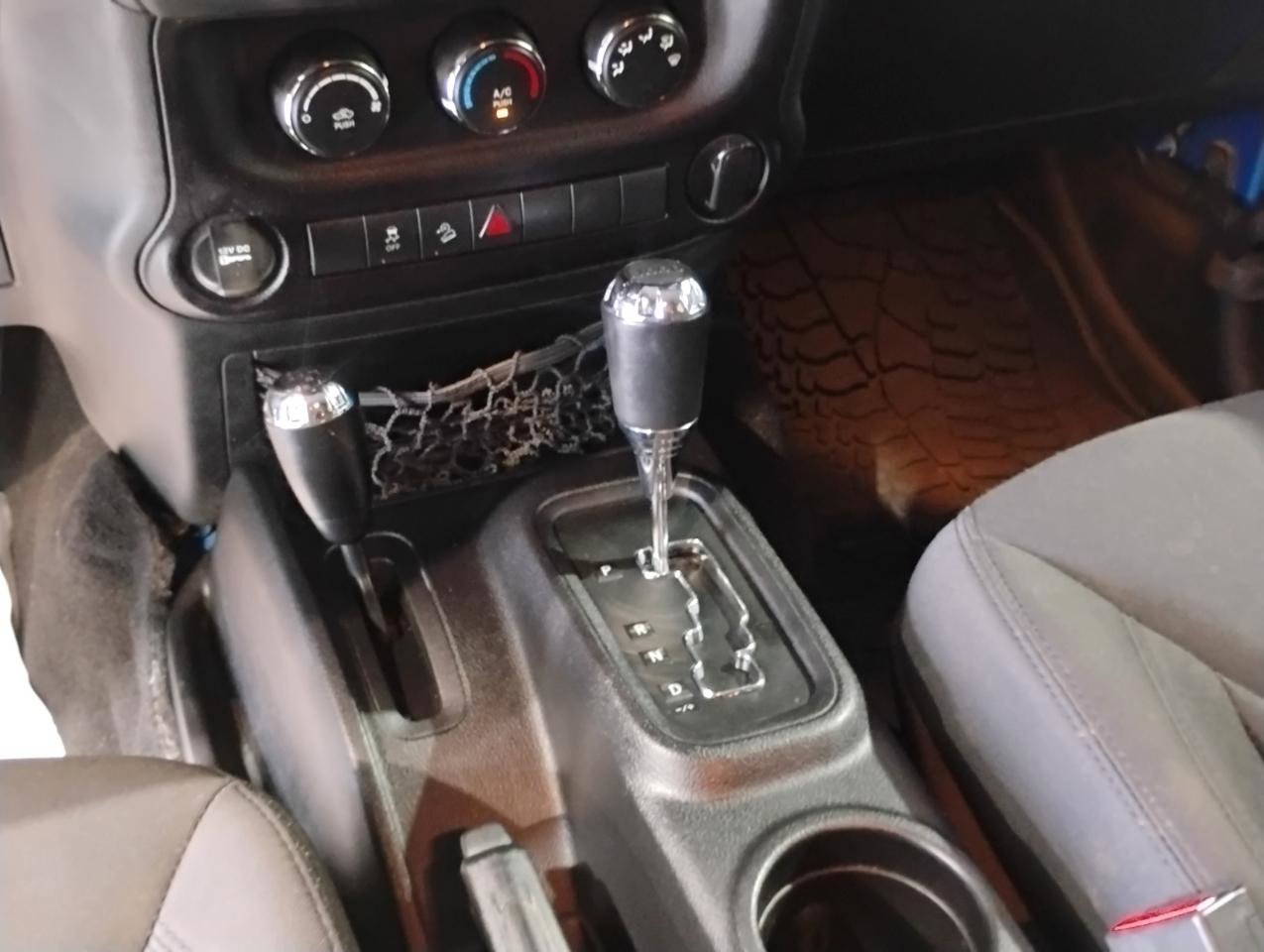 Used 2015 Jeep Wrangler Sport image 41