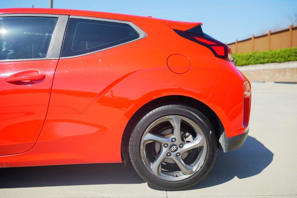 Used 2019 Hyundai Veloster 2.0 image 11