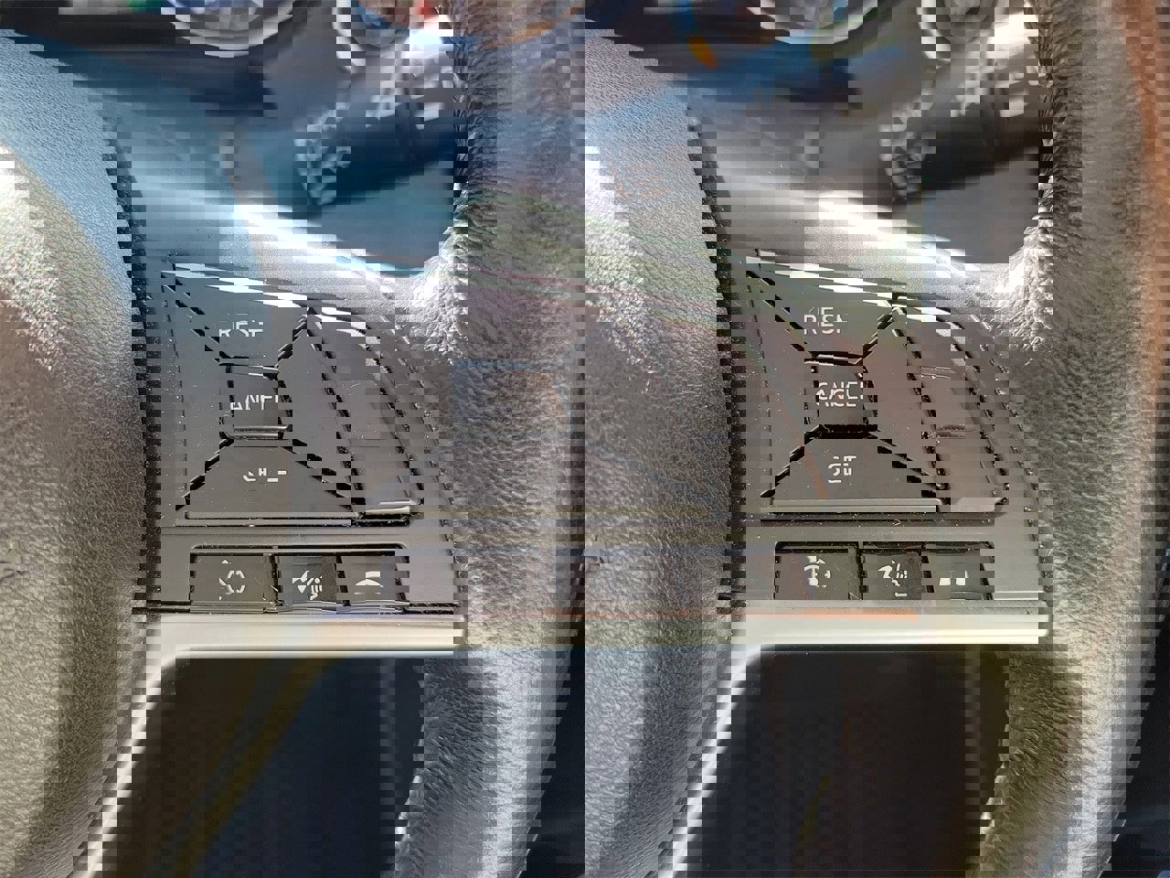 Used 2017 Nissan Rogue SL image 21