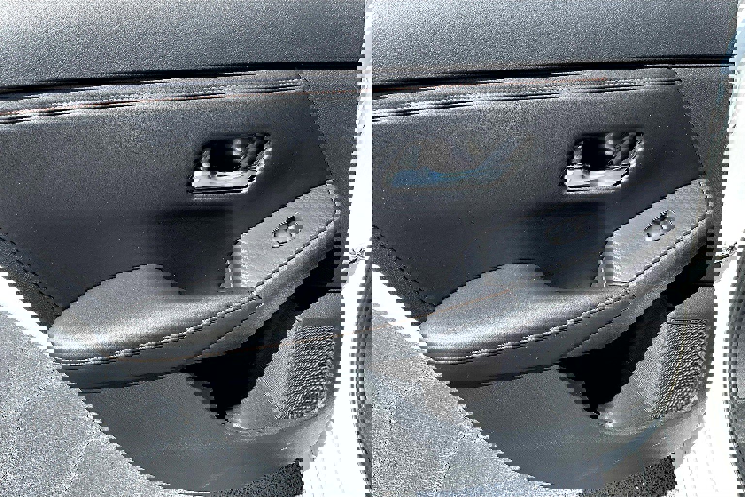 Used 2023 Nissan Sentra SR w/ Midnight Edition Package image 11