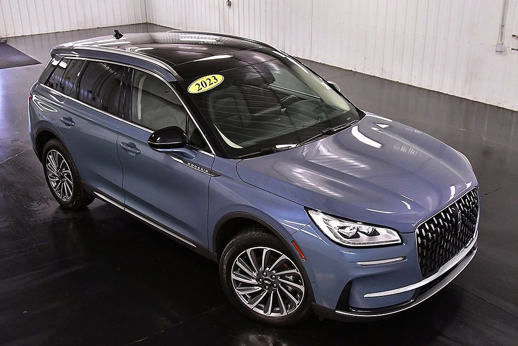 Used 2023 Lincoln Corsair Reserve w/ Equipment Group 202A image 13