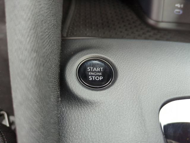 Certified 2025 Nissan Z Sport w/ Floor Mat Package image 39