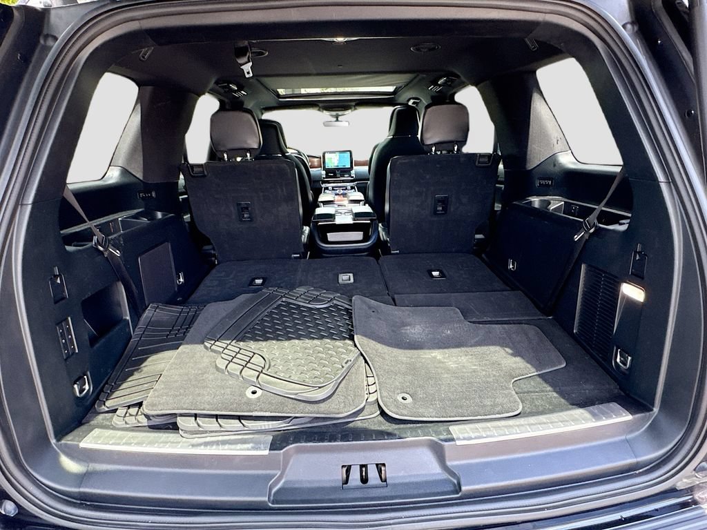 Used 2021 Lincoln Navigator Reserve AWD/4WD image 29