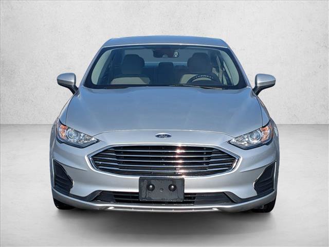 Used 2019 Ford Fusion SE image 2