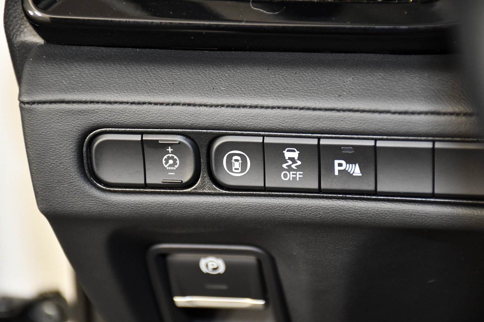 Certified 2025 Acura MDX w/ Technology Package AWD/4WD image 35