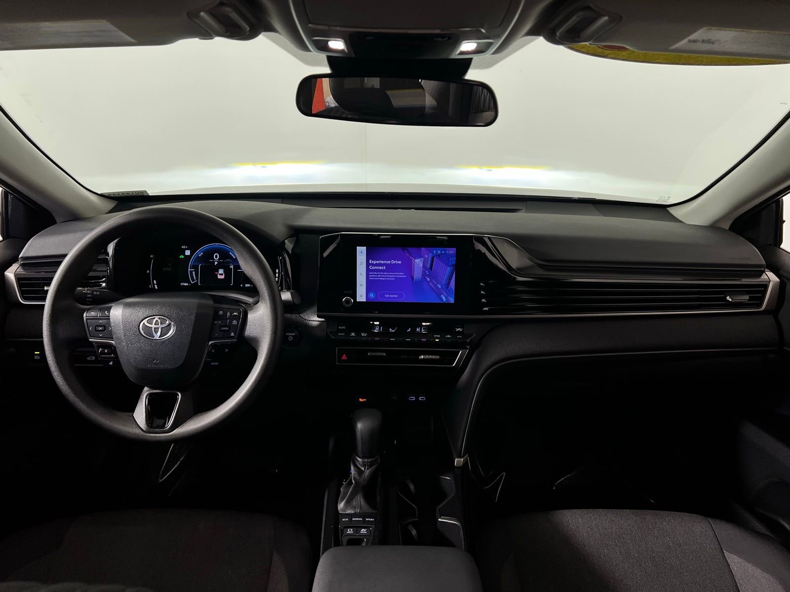 Used 2025 Toyota Camry LE image 22