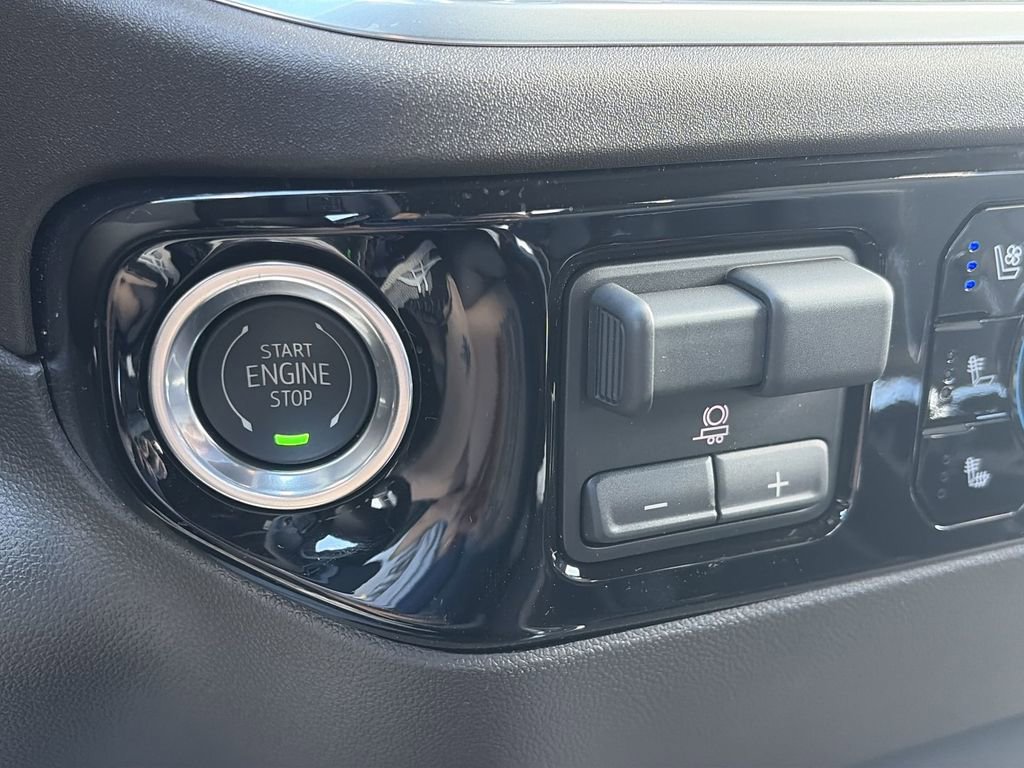 New 2026 GMC Sierra 1500 SLT w/ SLT Premium Package image 25