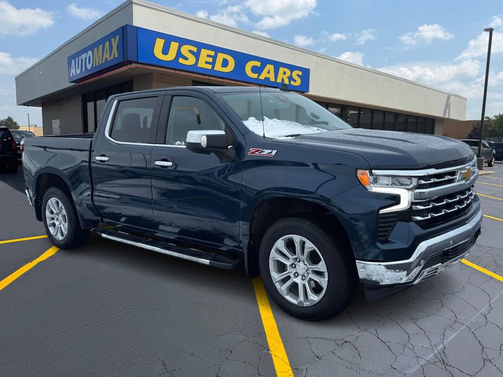 Used 2023 Chevrolet Silverado 1500 LTZ AWD/4WD image 4