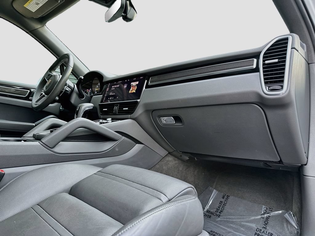 Certified 2020 Porsche Cayenne E-Hybrid AWD/4WD image 31