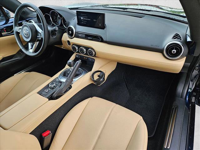 Used 2025 MAZDA MX-5 Miata RF Grand Touring image 25