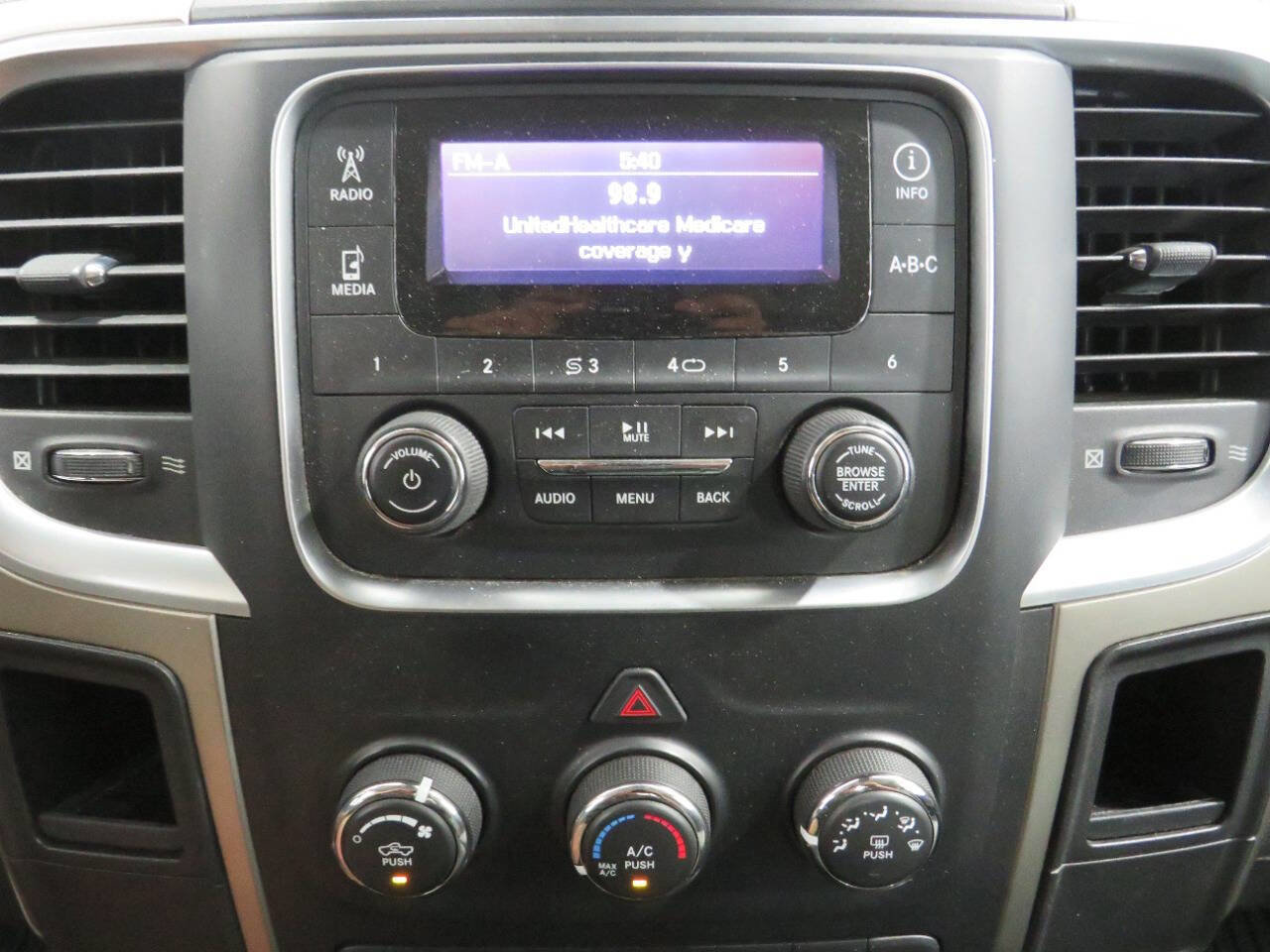 Used 2013 RAM 1500 Classic SLT RWD image 18