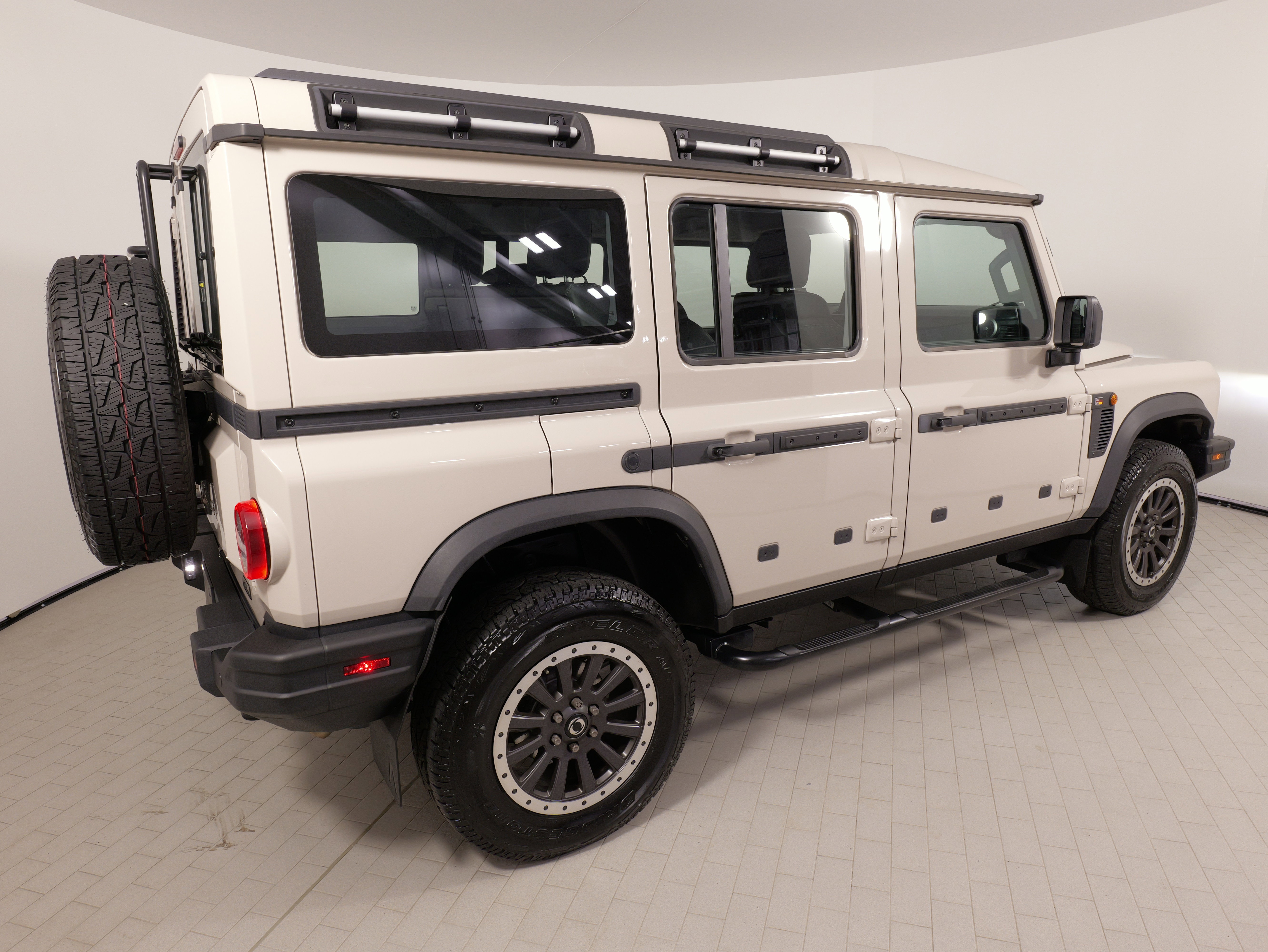 Used 2024 INEOS Grenadier Fieldmaster image 8