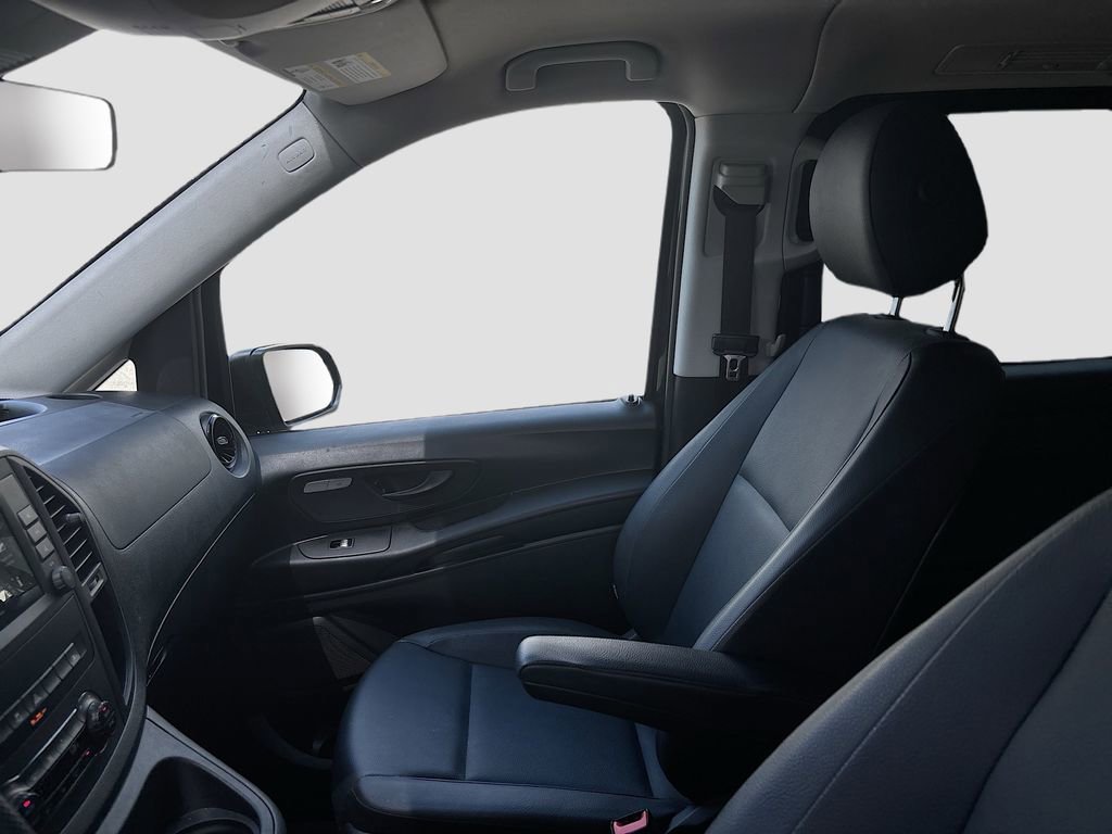 Used 2023 Mercedes-Benz Metris Passenger image 30