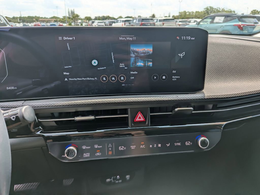 Certified 2025 Kia EV6 Wind RWD image 24