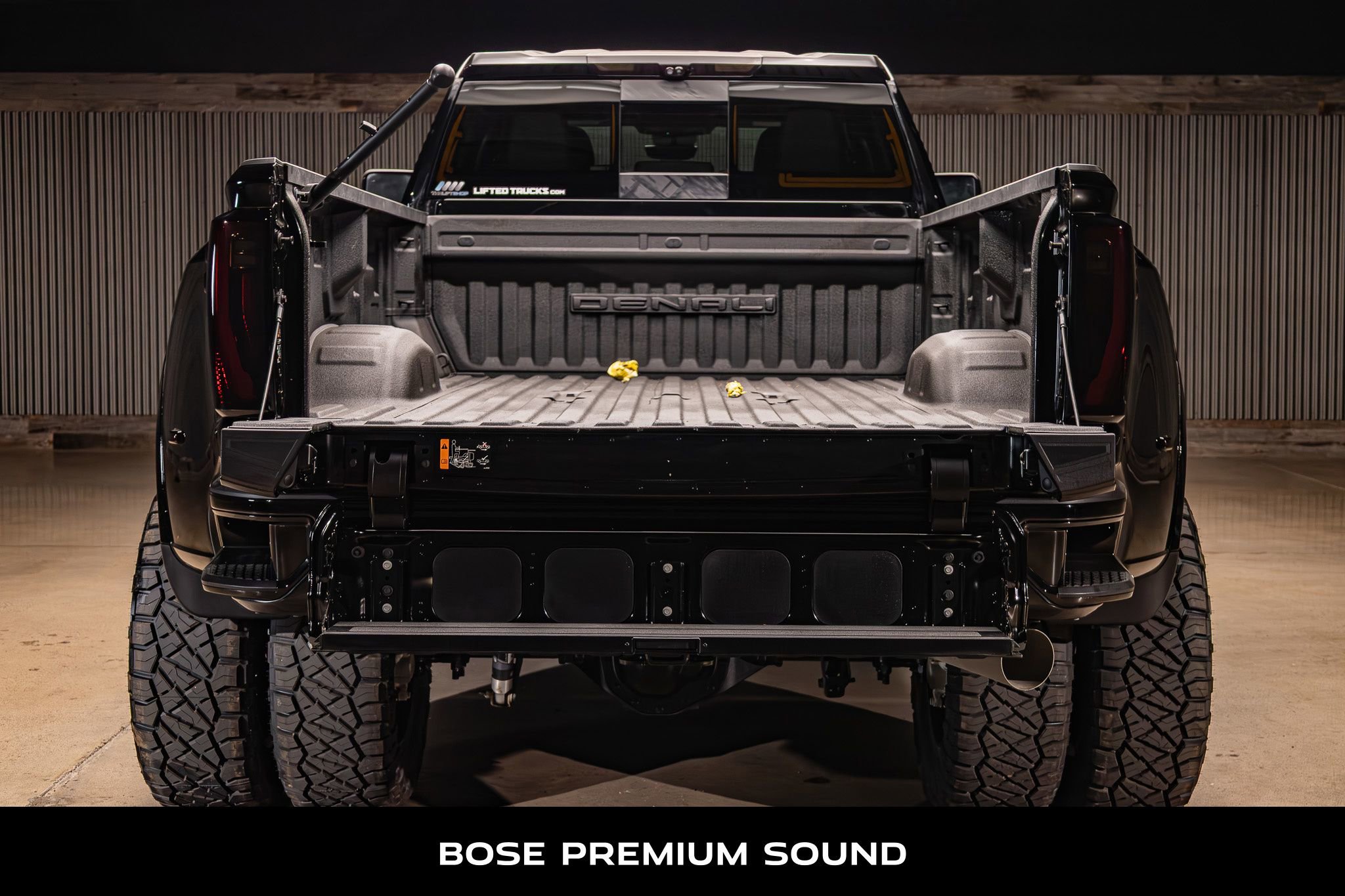 Used 2024 GMC Sierra 3500 Denali w/ Denali Reserve Package image 9