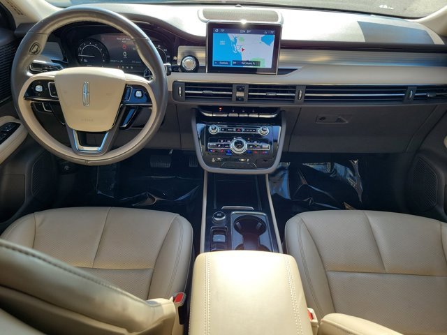 Used 2021 Lincoln Corsair AWD w/ Equipment Group 101A image 2