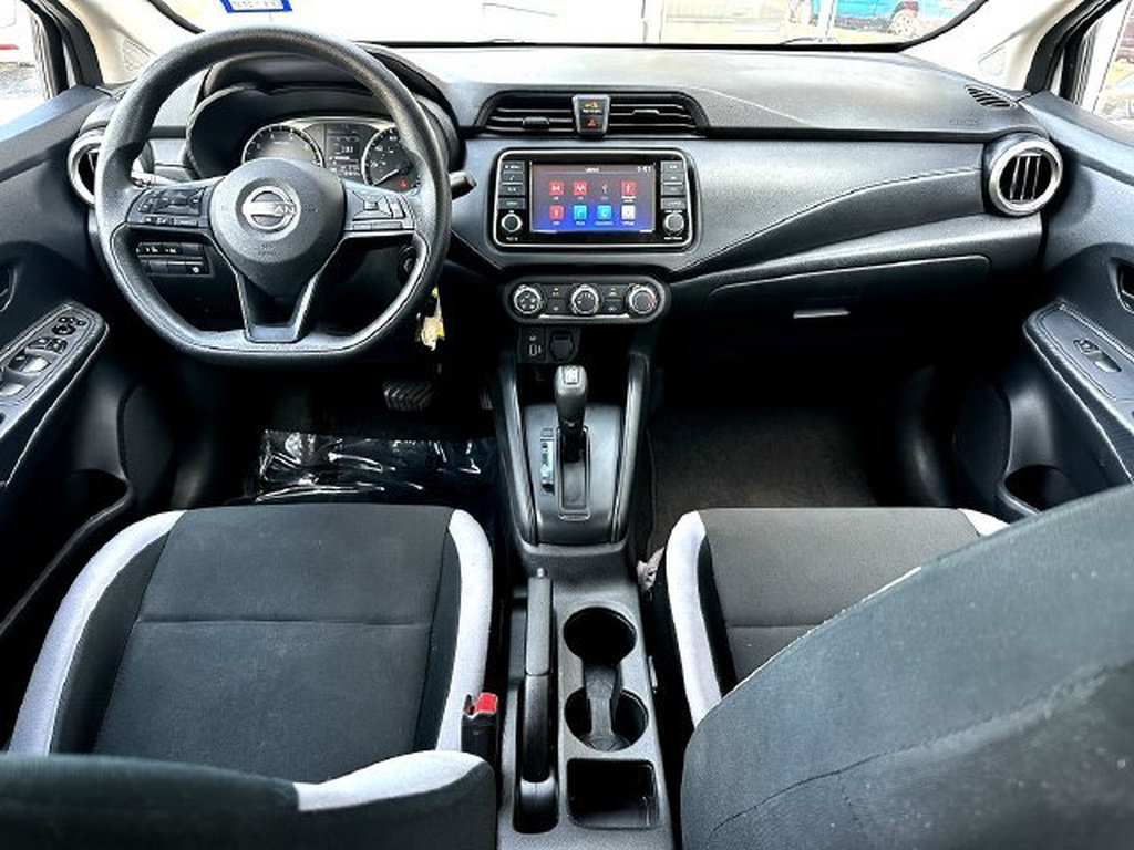 Used 2025 Nissan Versa S FWD image 27